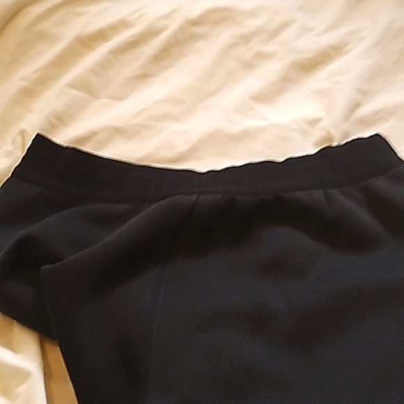 Women's Under Armour black insulated under layer or jogging pants size M - Picture 15 of 15